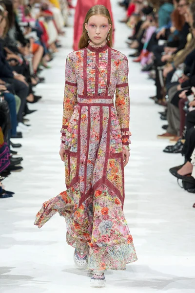 Look 46